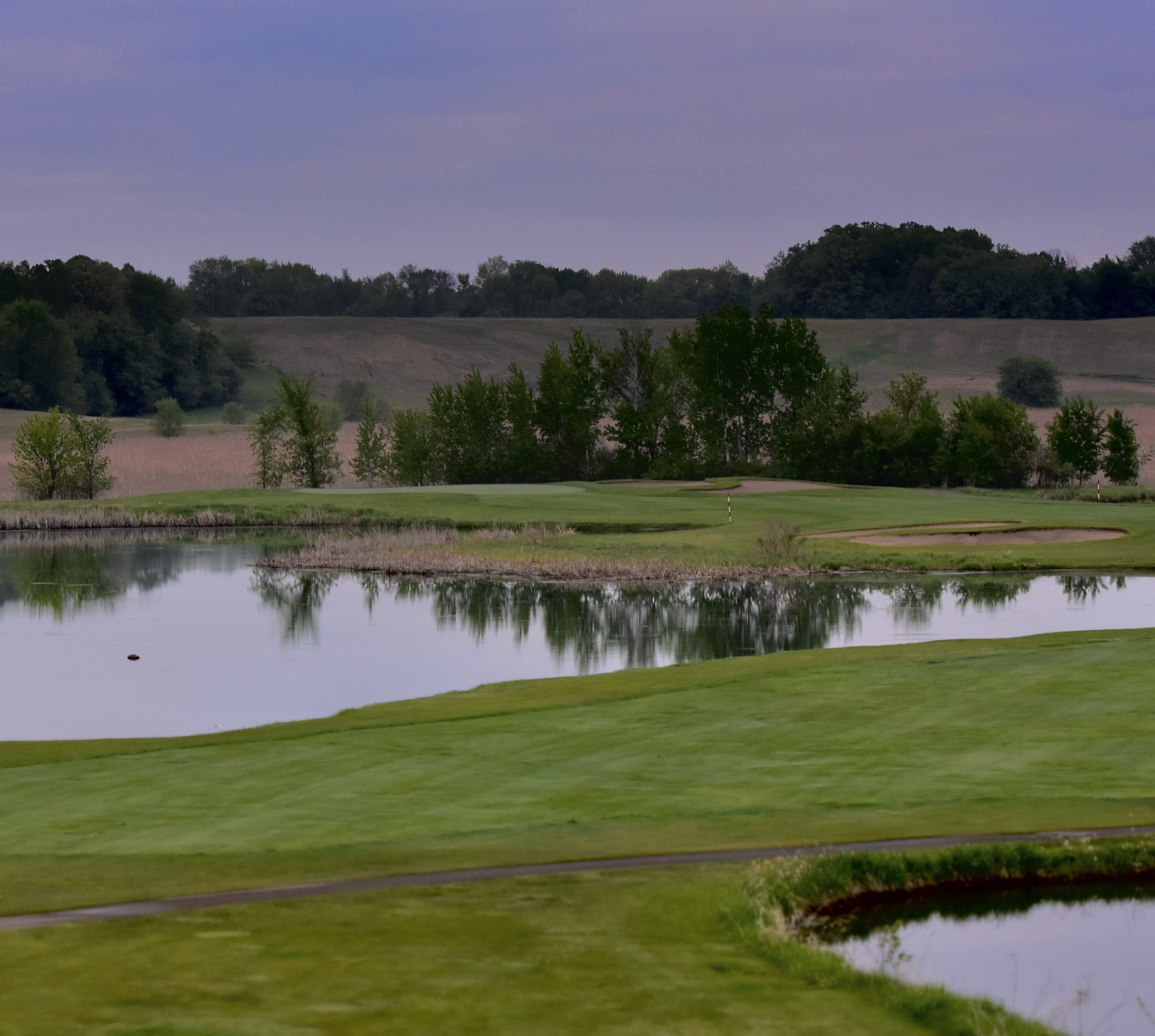 24601E75-A512-4F86-A9A4-7A72108160C5 1 201 a